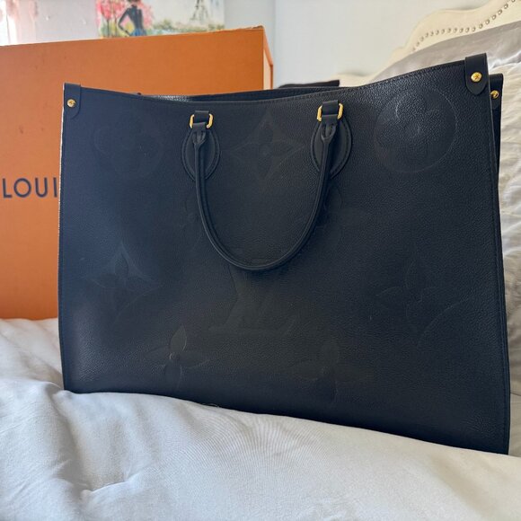 Louis Vuitton Black Onthego MM top handle bag/purse - Picture 1 of 11